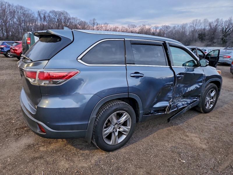 Фото 3 - TOYOTA HIGHLANDER