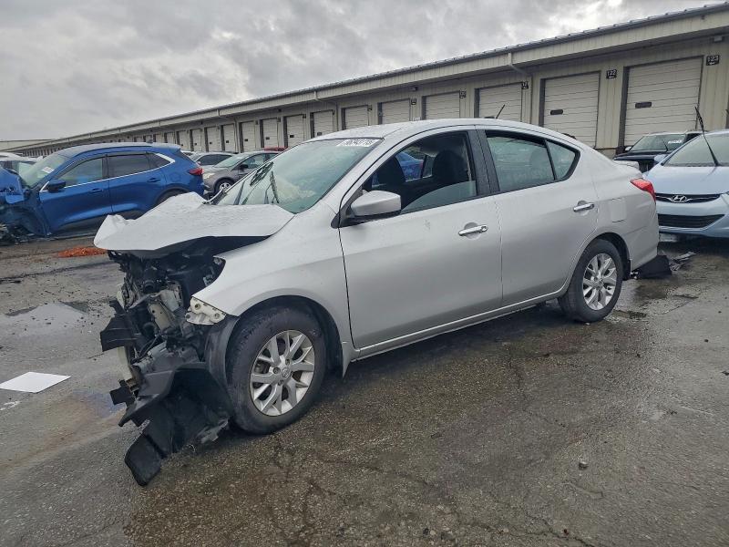 Фото 1 - NISSAN VERSA