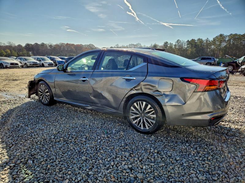 Фото 2 - NISSAN ALTIMA