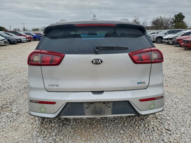Фото 6 - KIA NIRO