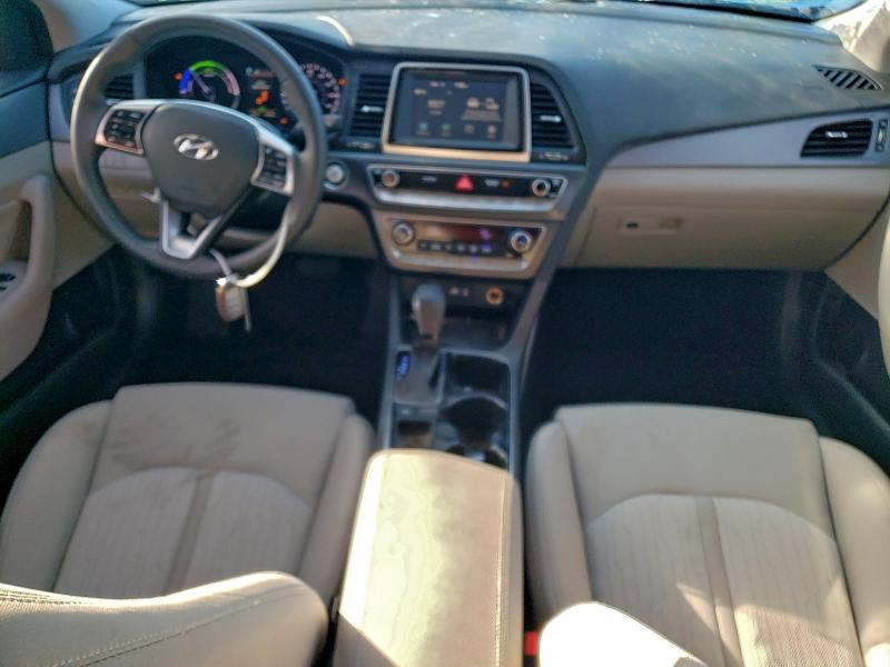 Фото 8 - HYUNDAI SONATA