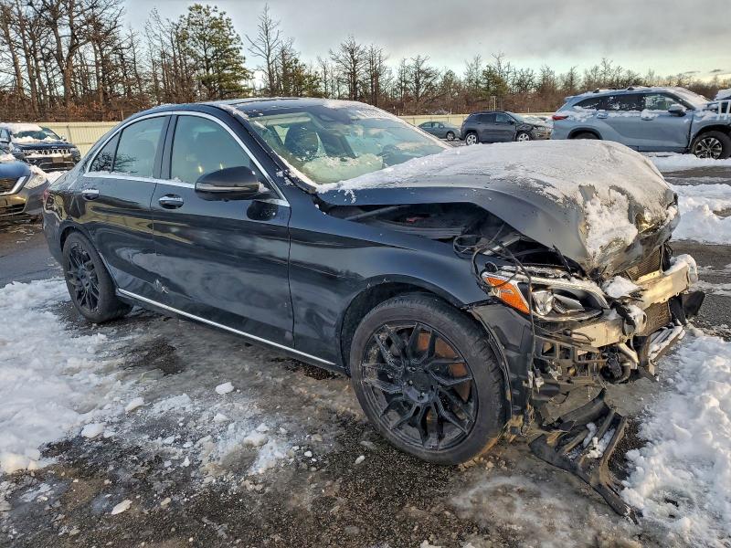 Фото 4 - MERCEDES-BENZ C-CLASS