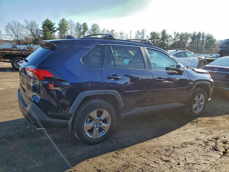 Фото 3 - TOYOTA RAV4