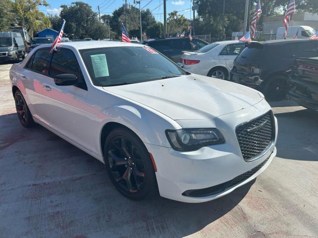 Фото 1 - CHRYSLER 300