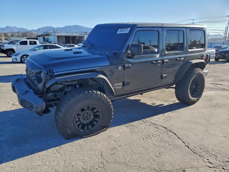 Фото 1 - JEEP WRANGLER