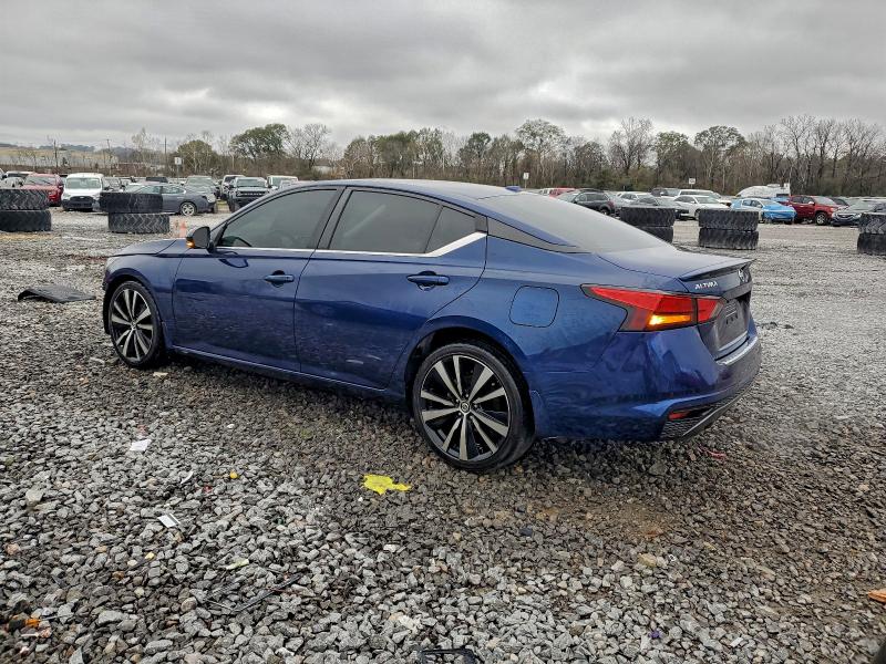 Фото 2 - NISSAN ALTIMA