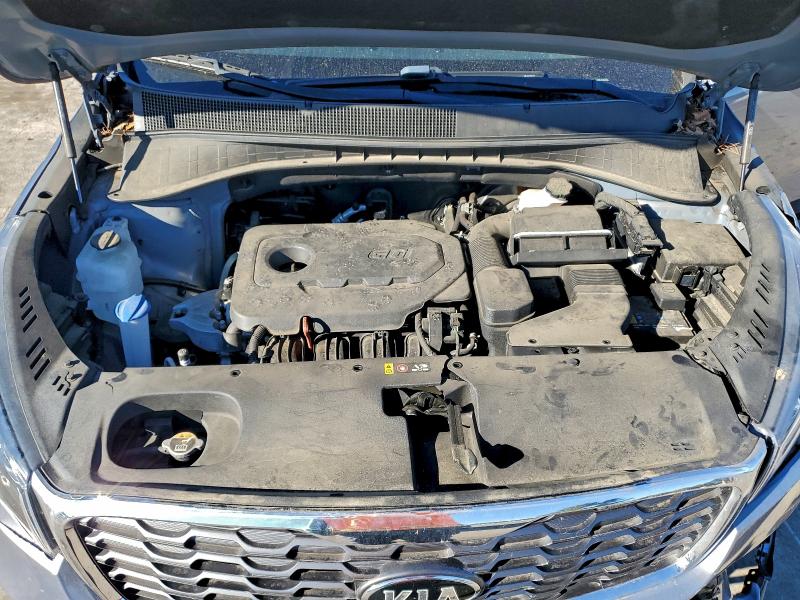 Фото 12 - KIA SORENTO