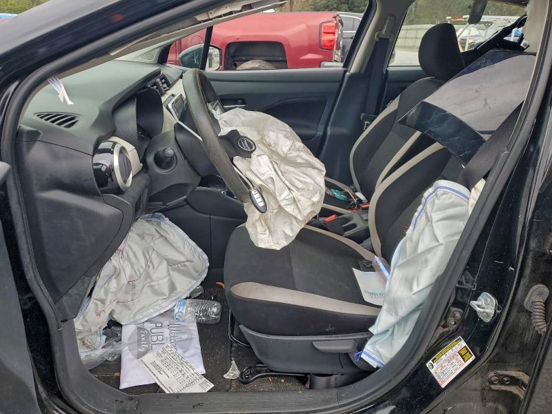 Фото 7 - NISSAN VERSA