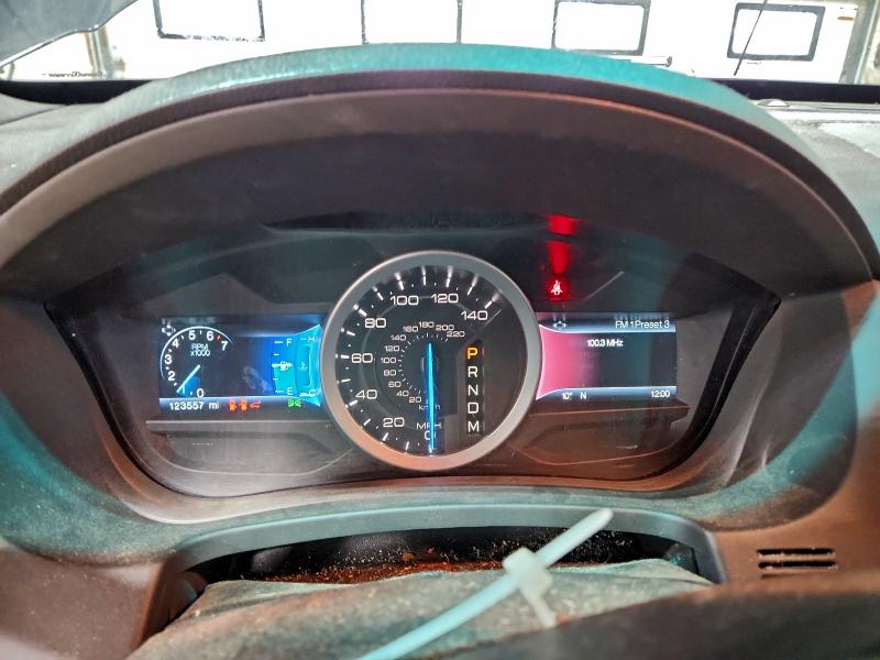 Фото 9 - FORD EXPLORER