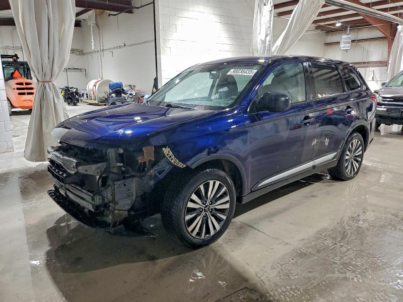 Фото 1 - MITSUBISHI OUTLANDER