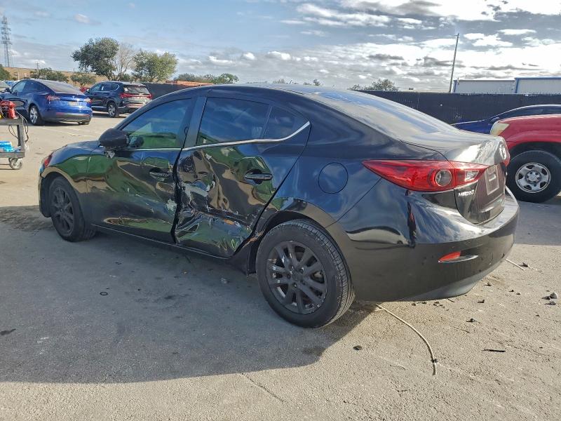 Фото 2 - MAZDA 3