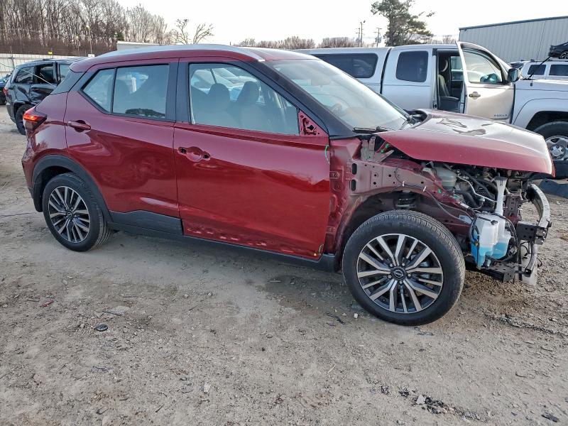 Фото 4 - NISSAN KICKS