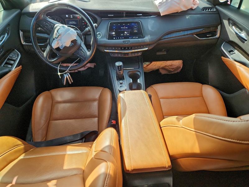 Фото 8 - CADILLAC XT4