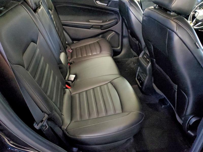 Фото 11 - FORD EDGE