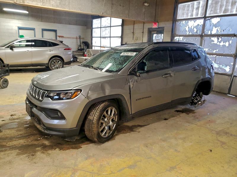 Фото 1 - JEEP COMPASS