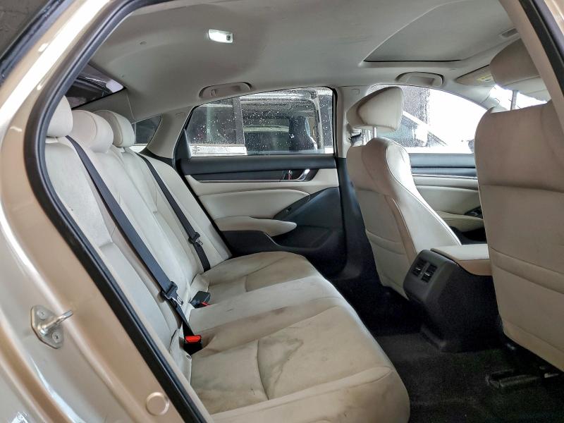 Фото 10 - HONDA ACCORD