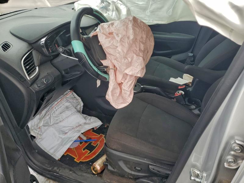 Фото 7 - CHEVROLET TRAX