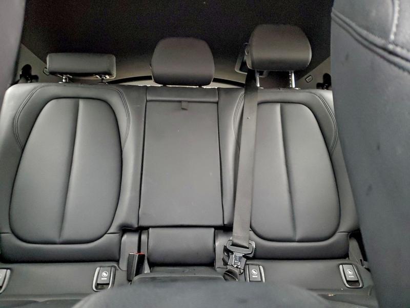 Фото 10 - BMW X2