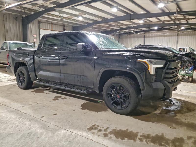 Фото 4 - TOYOTA TUNDRA