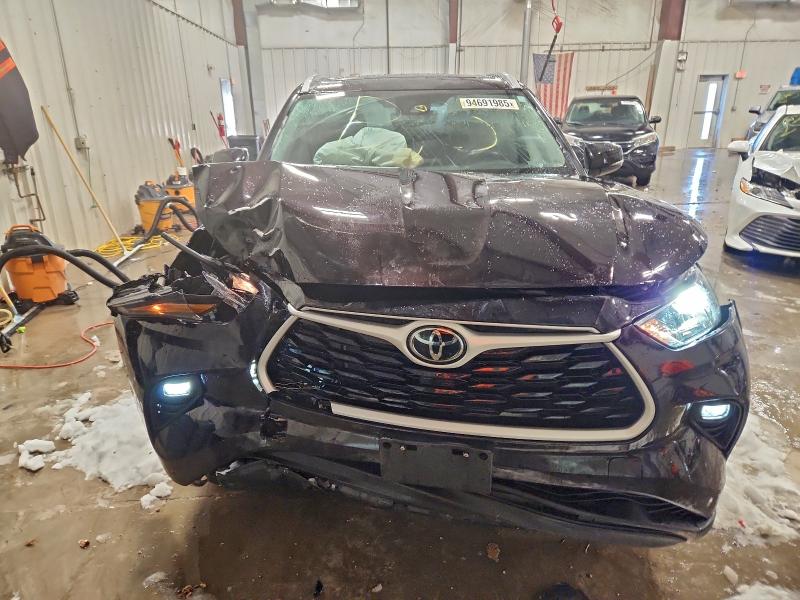 Фото 5 - TOYOTA HIGHLANDER