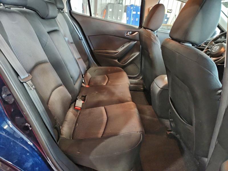 Фото 10 - MAZDA 3