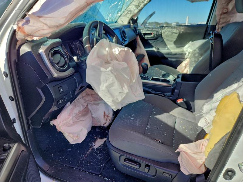 Фото 7 - TOYOTA TACOMA