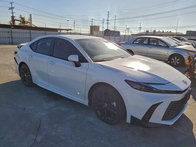 Фото 4 - TOYOTA CAMRY