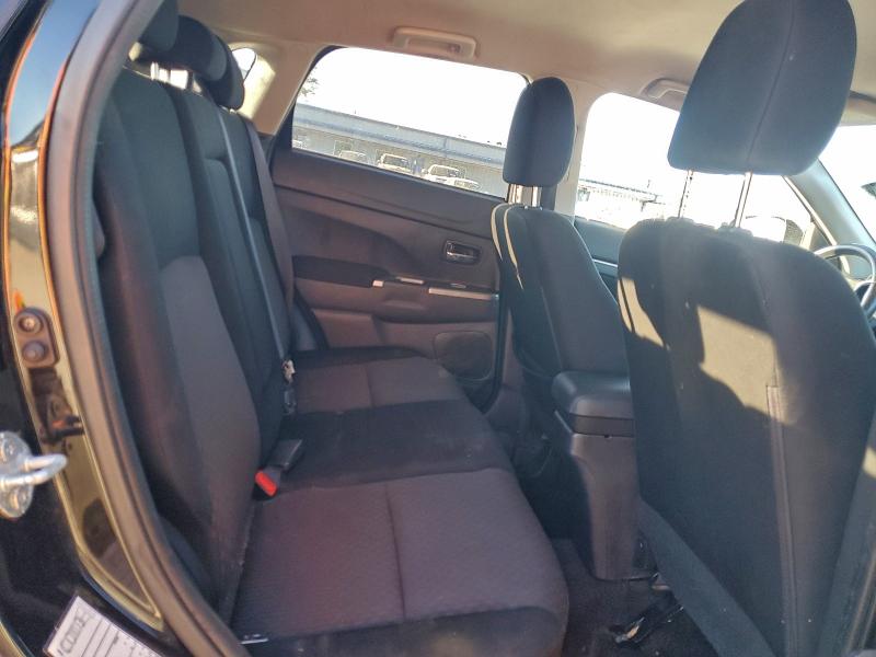 Фото 11 - MITSUBISHI OUTLANDER