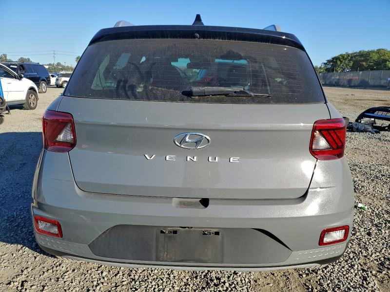 Фото 6 - HYUNDAI VENUE