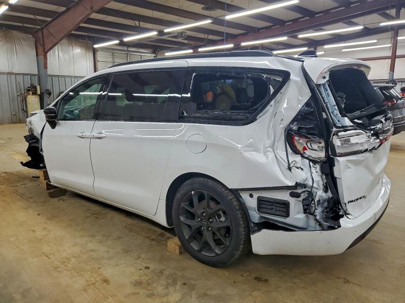 Фото 2 - CHRYSLER PACIFICA