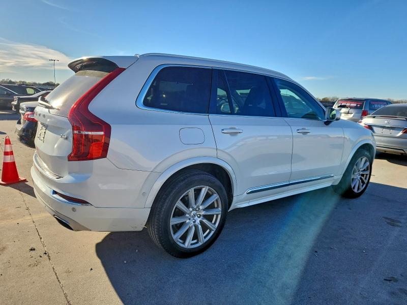Фото 3 - VOLVO XC90