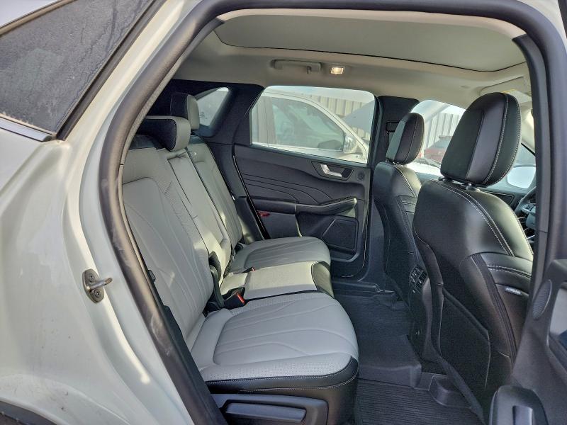 Фото 10 - FORD ESCAPE