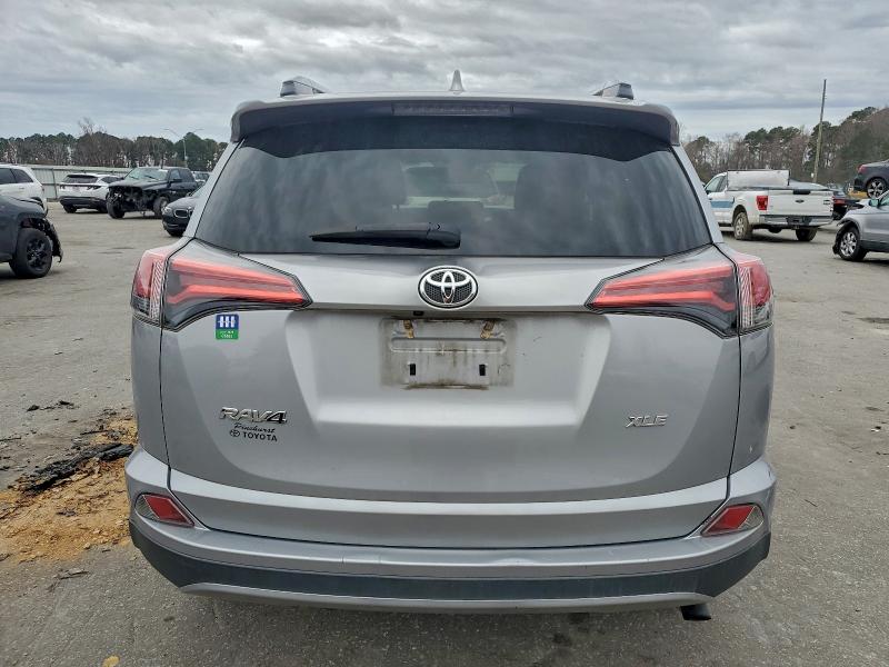 Фото 6 - TOYOTA RAV4