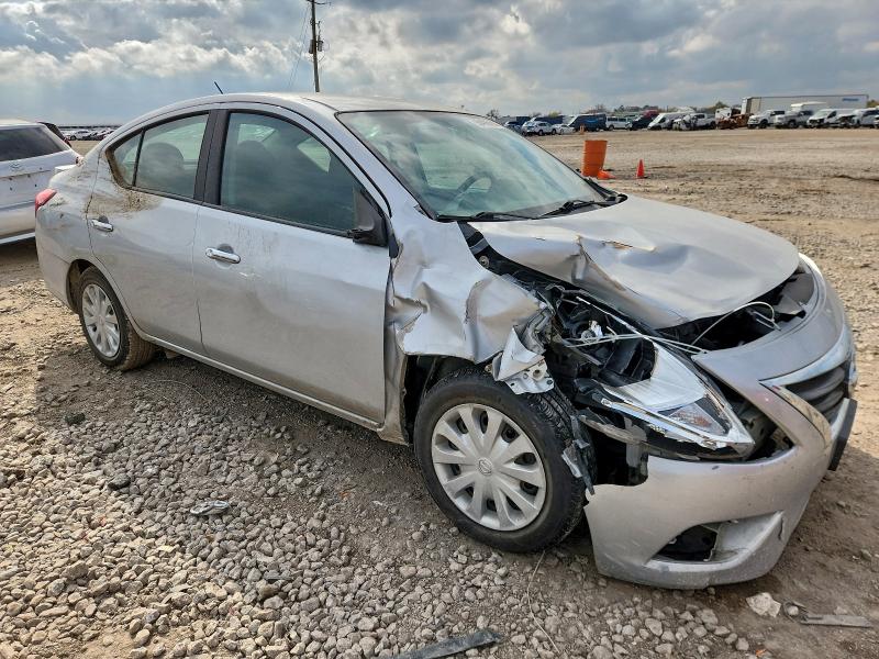 Фото 4 - NISSAN VERSA