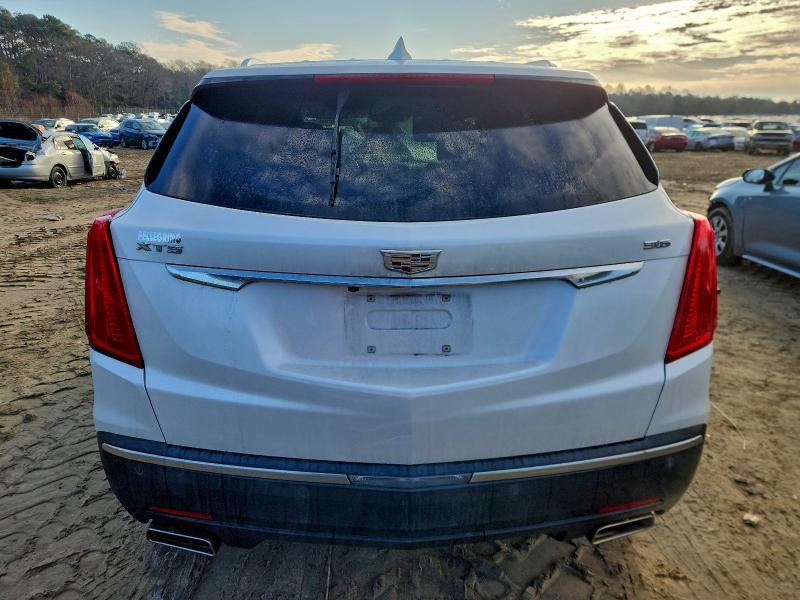 Фото 6 - CADILLAC XT5