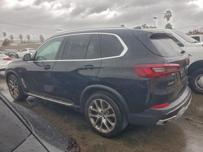 Фото 2 - BMW X5