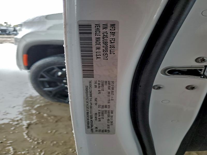 Фото 13 - JEEP WAGONEER