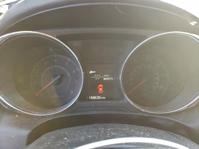 Фото 9 - MITSUBISHI OUTLANDER