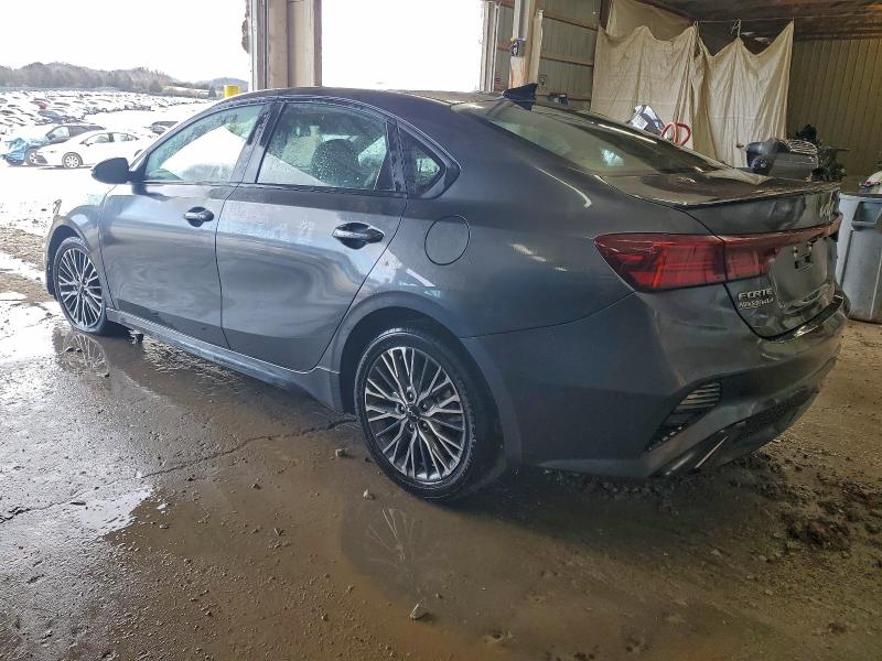 Фото 2 - KIA FORTE