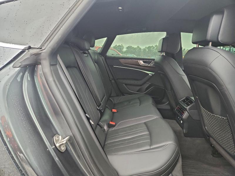 Фото 10 - AUDI A7