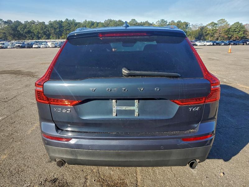 Фото 6 - VOLVO XC60