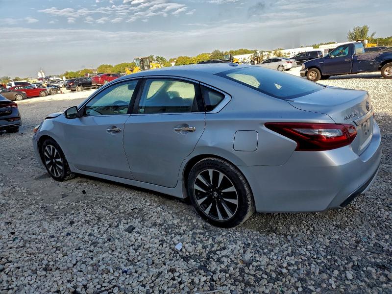 Фото 2 - NISSAN ALTIMA