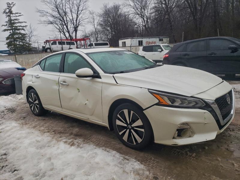 Фото 4 - NISSAN ALTIMA