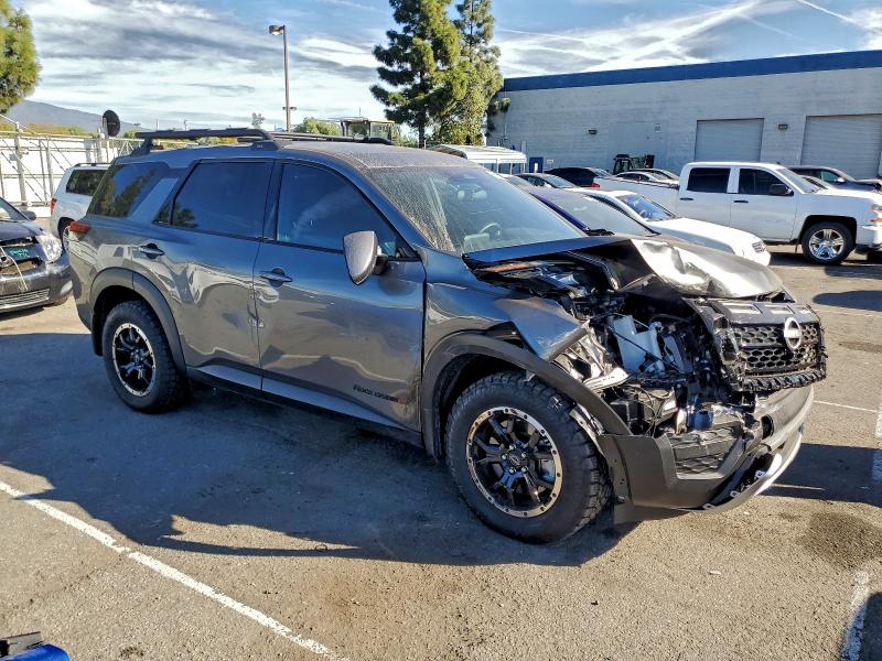 Фото 4 - NISSAN PATHFINDER