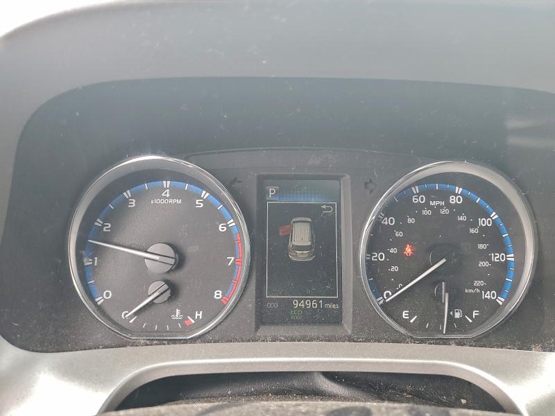 Фото 9 - TOYOTA RAV4