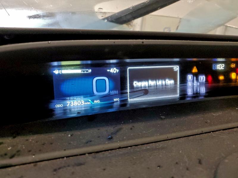 Фото 9 - TOYOTA PRIUS