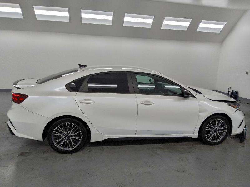 Фото 3 - KIA FORTE