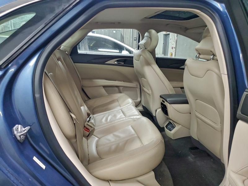 Фото 10 - LINCOLN MKZ