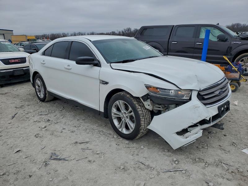 Фото 4 - FORD TAURUS