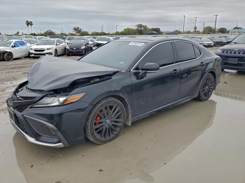 Фото 1 - TOYOTA CAMRY